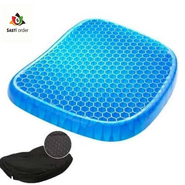 Egg Sitter designed to securely hold eggs in place during cooking and serving, featuring a flexible and non-slip surface to prevent cracking and rolling.