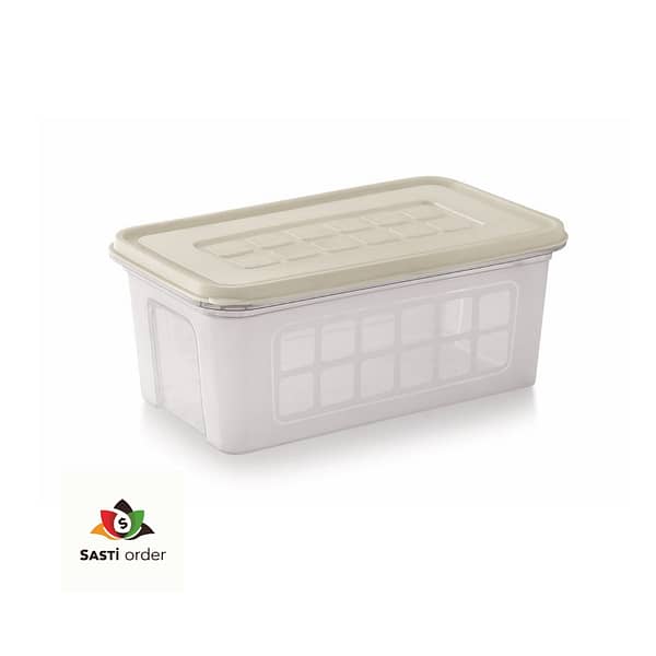 Clear, transparent bread box with airtight lid for fresh bread storage, suitable for countertops or pantry use.